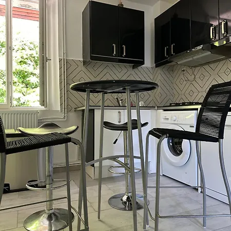 Appt Paviot Voiron Apartment *